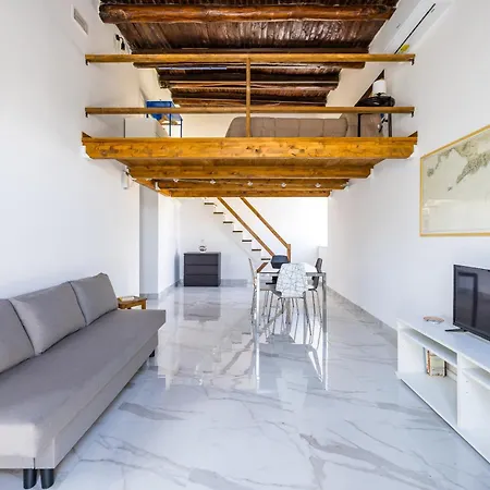 Carrozzieri Nest At Historical Center Apartman