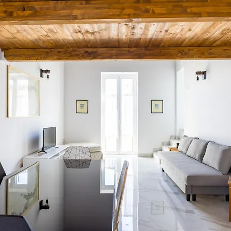 Carrozzieri Nest At Historical Center Apartman *