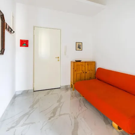 Apartman Carrozzieri Nest At Historical Center
