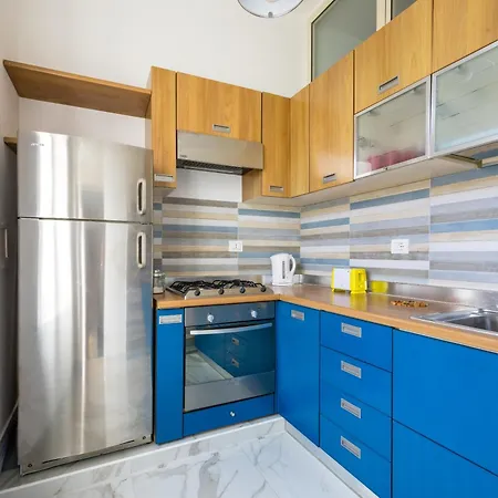 Apartman Carrozzieri Nest At Historical Center *