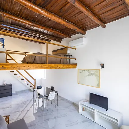 Carrozzieri Nest At Historical Center Apartman