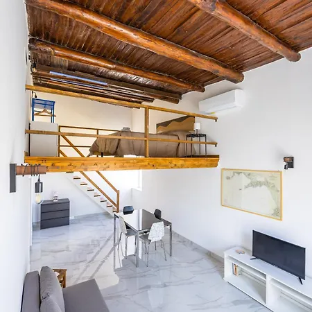 Apartman Carrozzieri Nest At Historical Center Nápoly