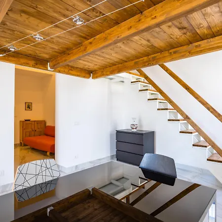 Carrozzieri Nest At Historical Center Apartman *